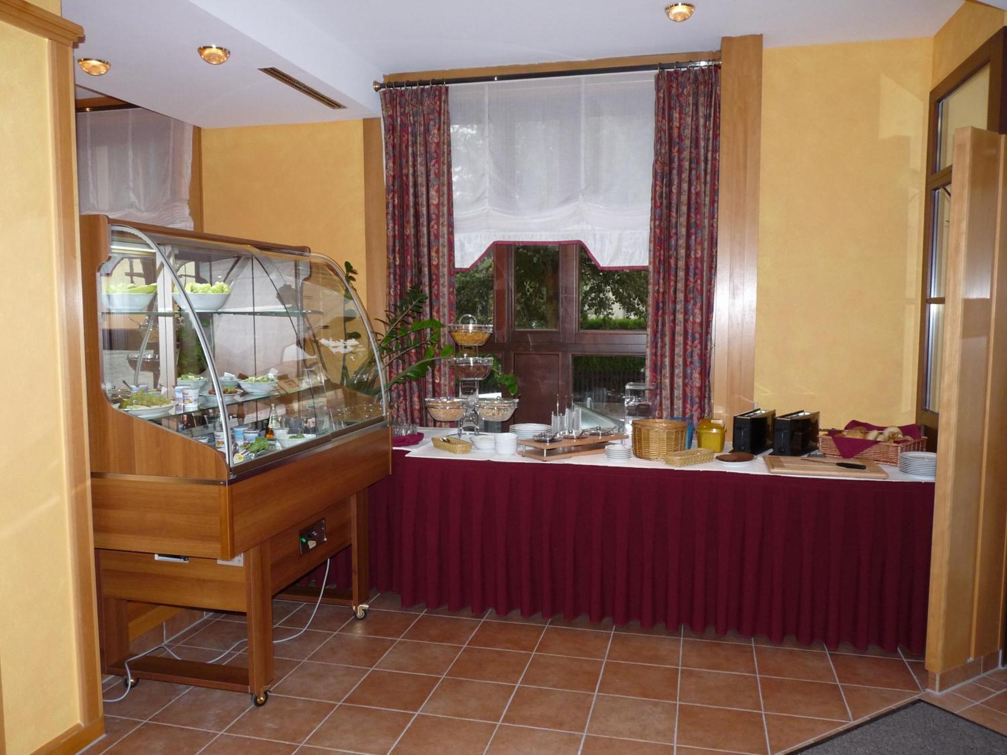 Hotel Garni "Zum Eichwerder" Templin Kültér fotó