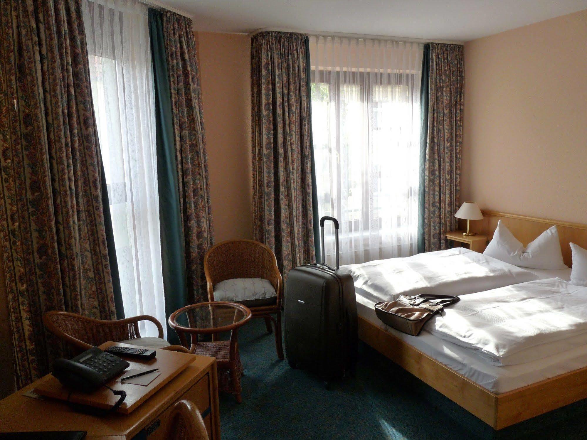 Hotel Garni "Zum Eichwerder" Templin Kültér fotó