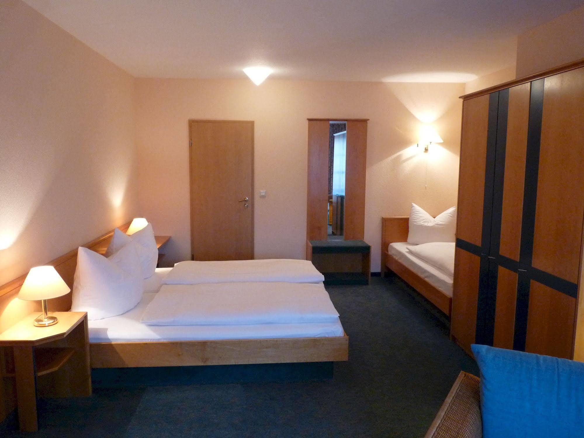 Hotel Garni "Zum Eichwerder" Templin Kültér fotó