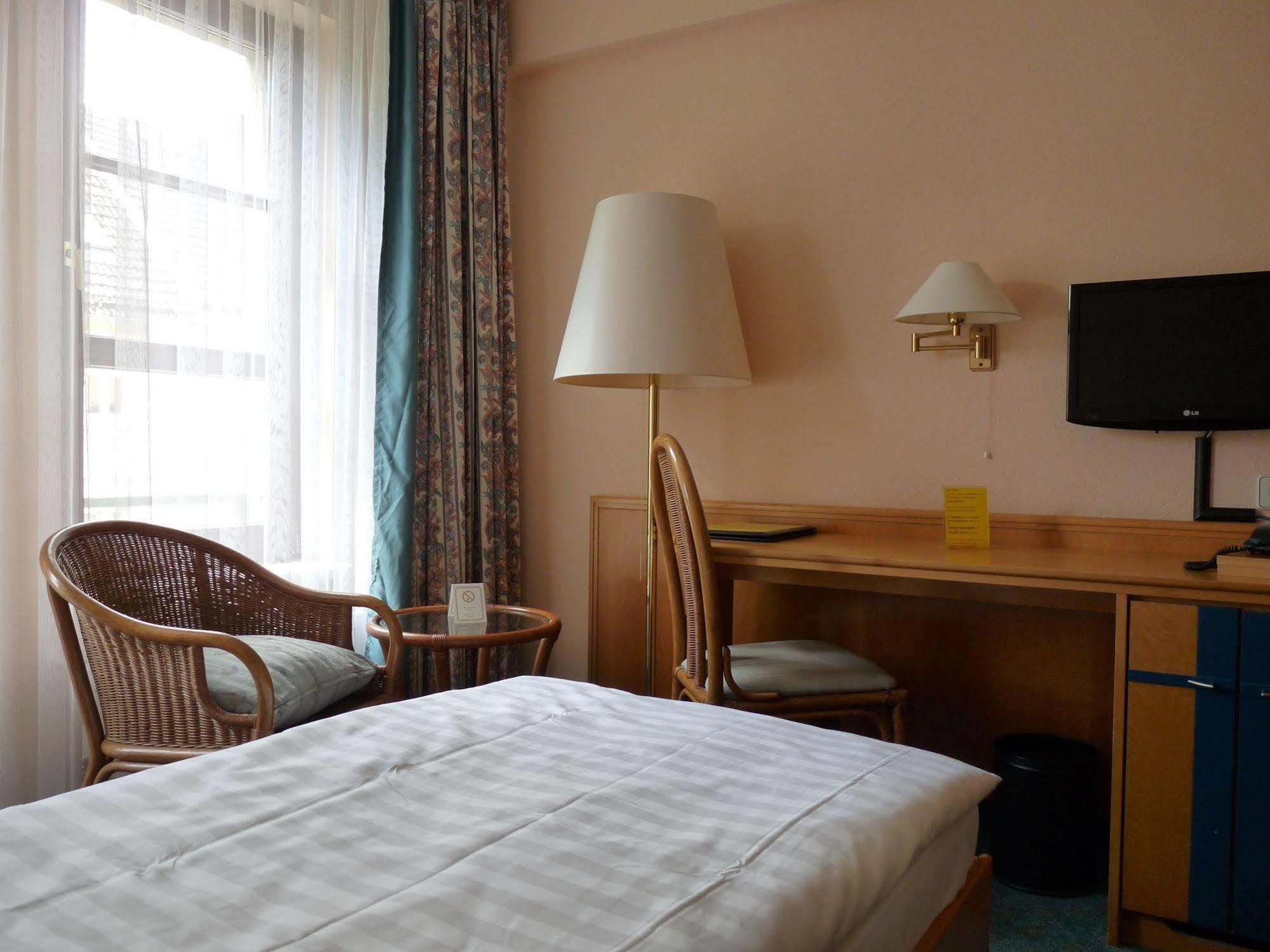 Hotel Garni "Zum Eichwerder" Templin Kültér fotó