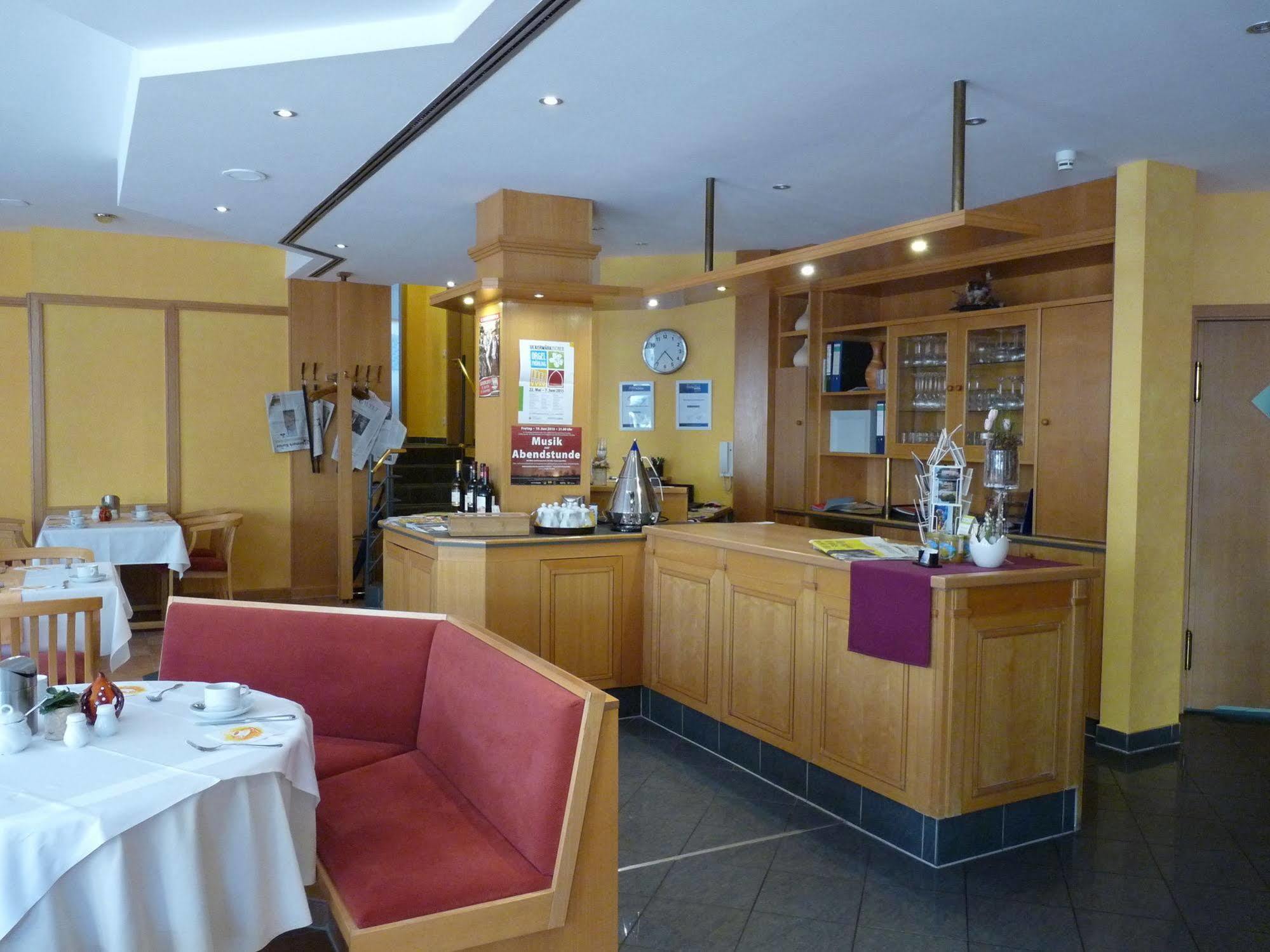 Hotel Garni "Zum Eichwerder" Templin Kültér fotó