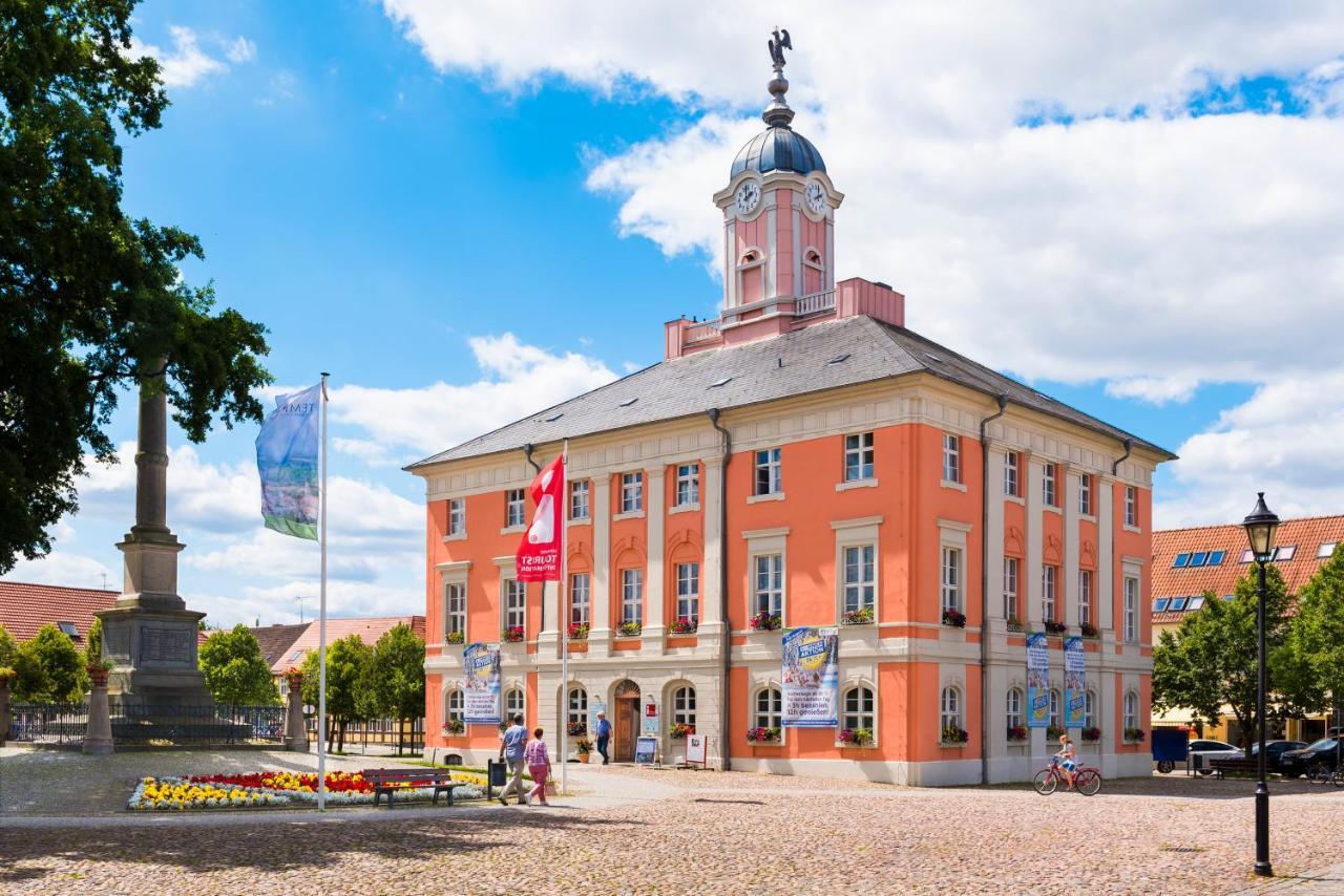 Hotel Garni "Zum Eichwerder" Templin Kültér fotó